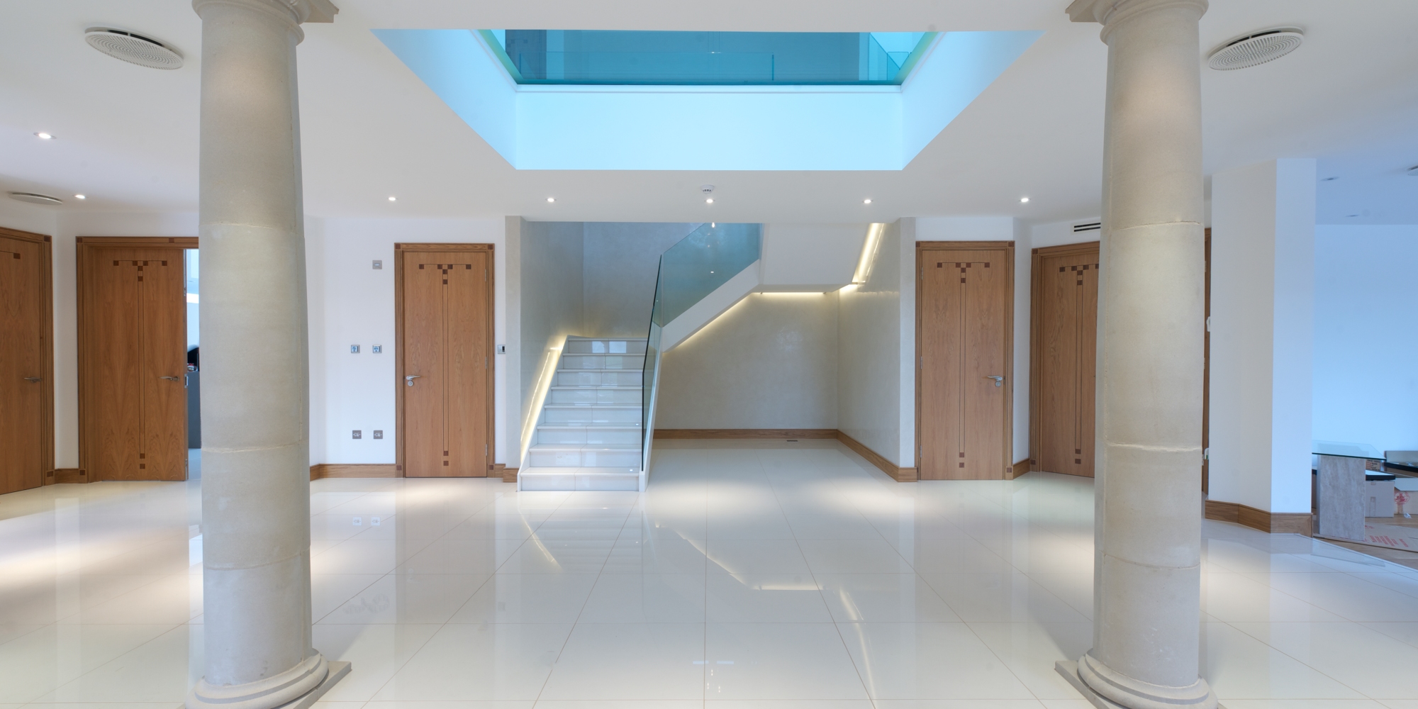 Best Places to Buy Porcelain Tiles for New Properties